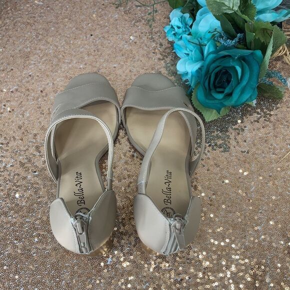 Bella Vita Korrine Women's Block Heel Sandals  9.5 - Picture 4 of 5